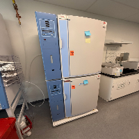 Thermo Scientific Forma Steri-Cult CO Double Stack Incubators image 0